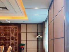 -汗腾格里·风味餐厅(新疆驻京办店)