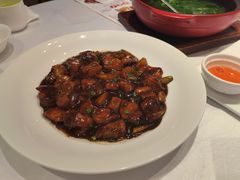 本帮红烧生态鮰鱼-红城阁·上海味道(四平路店)