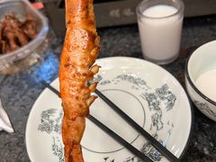 -何妹湿辣牛肉·粤式烧烤砂煲(桂雅路店)