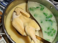 -禄婶鸡煲·打边炉