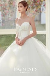 -南京宝娜嫁衣婚纱礼服馆(中央路店)
