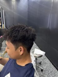 -藤野造型·烫·染发型设计店