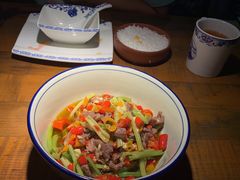 -洞庭土菜小炒馆(易发广场店)