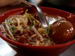 -六合夜市