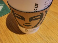 -星巴克臻选(莘庄仲盛店)