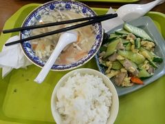 -荣华基·现炒快餐(肇嘉浜路店)