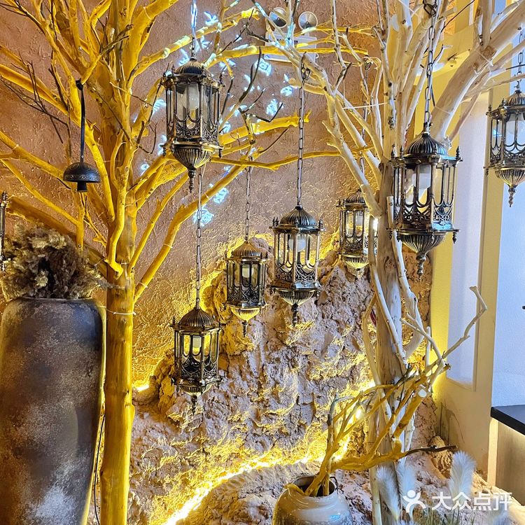 在武汉居然吃到了这么正宗的新疆菜🍇