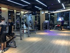 -威克健身游泳(万菱汇店)