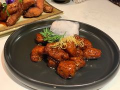 红酒泡沫牛仔粒-荟廷·晶萃(陆家嘴尚悦湾店)