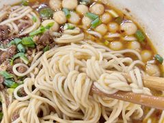 -沉香牛肉面