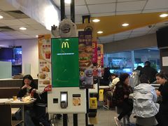 -麦当劳(湖光北街店)