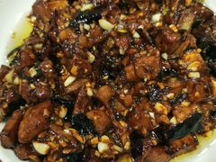 -巷子深菜馆·津门肘子(滨海店)
