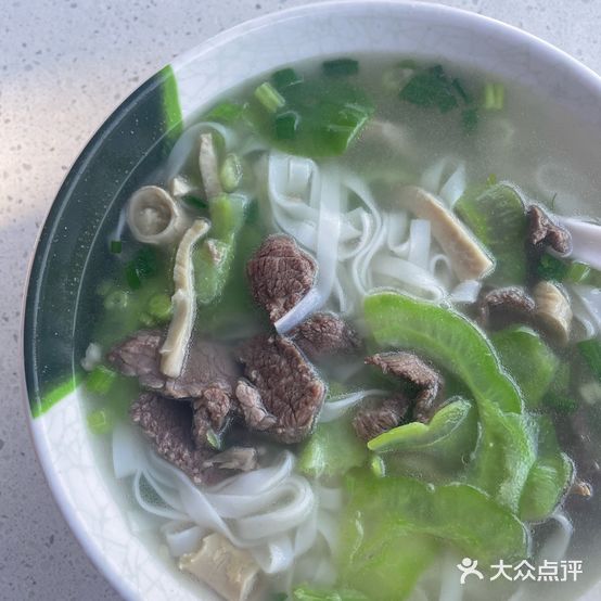 小岭村村口快餐店