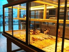 面包甜点陈列柜-窑滚面包专门店(马鞍山金鹰店)