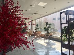 -陕西华浮宫酒店(未央湖公园店)