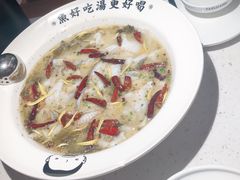 -江渔儿酸菜鱼·拔草餐厅(虎门君乐汇店)