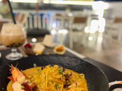 -Mark&Mars Restaurant