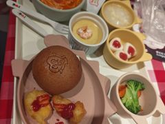 厚嘟嘟牛肉杂粮汉堡儿童餐-西贝(南开大悦城店)