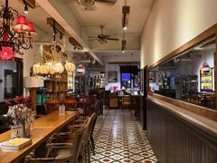 -拖板鞋咖啡旅行酒店(春熙路地铁站店)