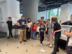 -TESLA 特斯拉(上海太古汇体验店)