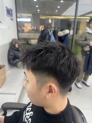 点击看大图 -尤司男士国潮理发馆