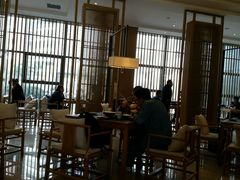 -鱼鲜饭香·招牌汽锅剁椒鱼头王