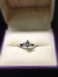 IMG_0253-威德钻石-克拉钻大本营(南京东路店)