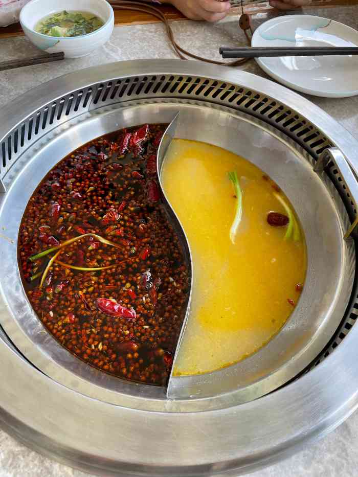 龙门九号61百年洋楼 江景火锅-"小红书看到的,是网红店,工作日中午