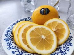 -雨露空间(嘉善施家店)