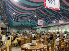 大堂-三千坪超级火锅市场·土灶牛肉火锅