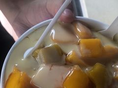 芒果黄桃炼乳冰-帅小六刨冰·不一样的奶冰(总店)