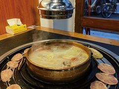 -阿山卓·野生菌火锅·纳西火塘烤肉