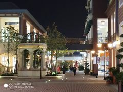-王府井奥莱临潼小镇(临潼店)