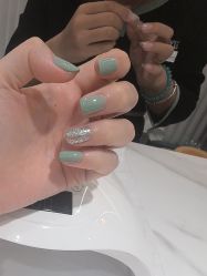 -悦指间美甲美睫