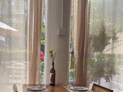 -Mark&Mars Restaurant
