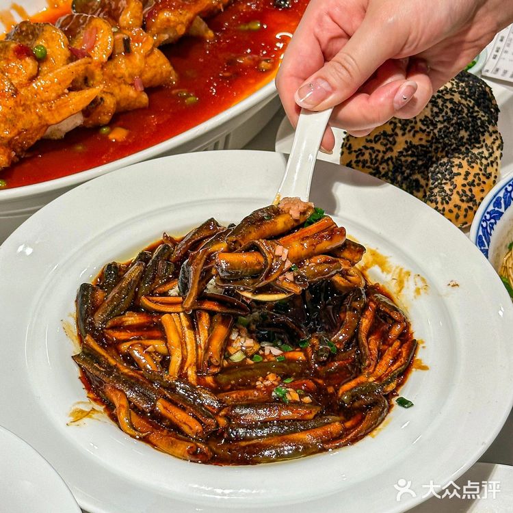 很正宗的无锡非遗老字号！可以用响油鳝丝做浇头！