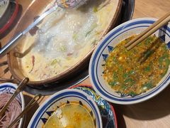-洱火云南酸菜牛肉火锅(石景山当代商城店)