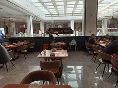 大堂-老头儿油爆虾·1987杭州烟火味(湖滨银泰in77D区店)