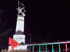 -人民防洪胜利纪念塔