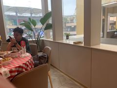 靠窗位-西贝莜面村(上海百联西郊店)