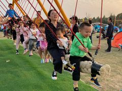 -季高兔窝窝亲子园(上海薰衣草公园店)