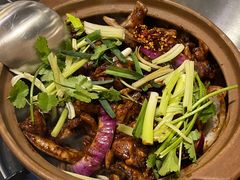 -胡须佬鸡煲四季火锅店(石厦西村直营店)
