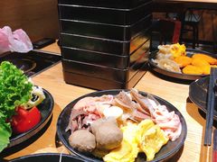 -爱伲PLUS·牛肉海鲜自助火锅(融创店)