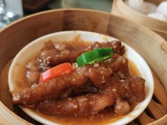 蜜汁蒸凤爪-白天鹅宾馆-宏图府餐厅