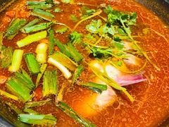 -野山舂·贵州现舂酸汤火锅(鸿通城店)