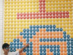 -m豆巧克力世界(上海世茂广场店)