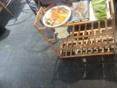 -有一锅·野生菌黑山羊腊排骨火锅(古城北门店)