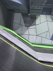 -反弹蹦床公园·亲子乐园·团建·派对(尚品奥莱店)