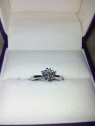 点击看大图 1-威德钻石-克拉钻大本营(南京东路店)