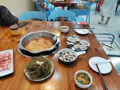 -老何家后安粉·糟粕醋海鲜火锅(三亚湾椰梦长廊店)